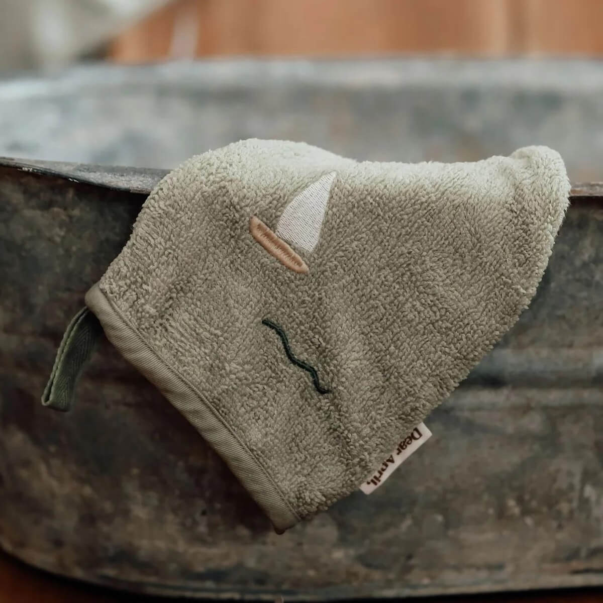 2 Waschhandschuhe 15x22cm PAW gestickt Terry Dear April Segelboote