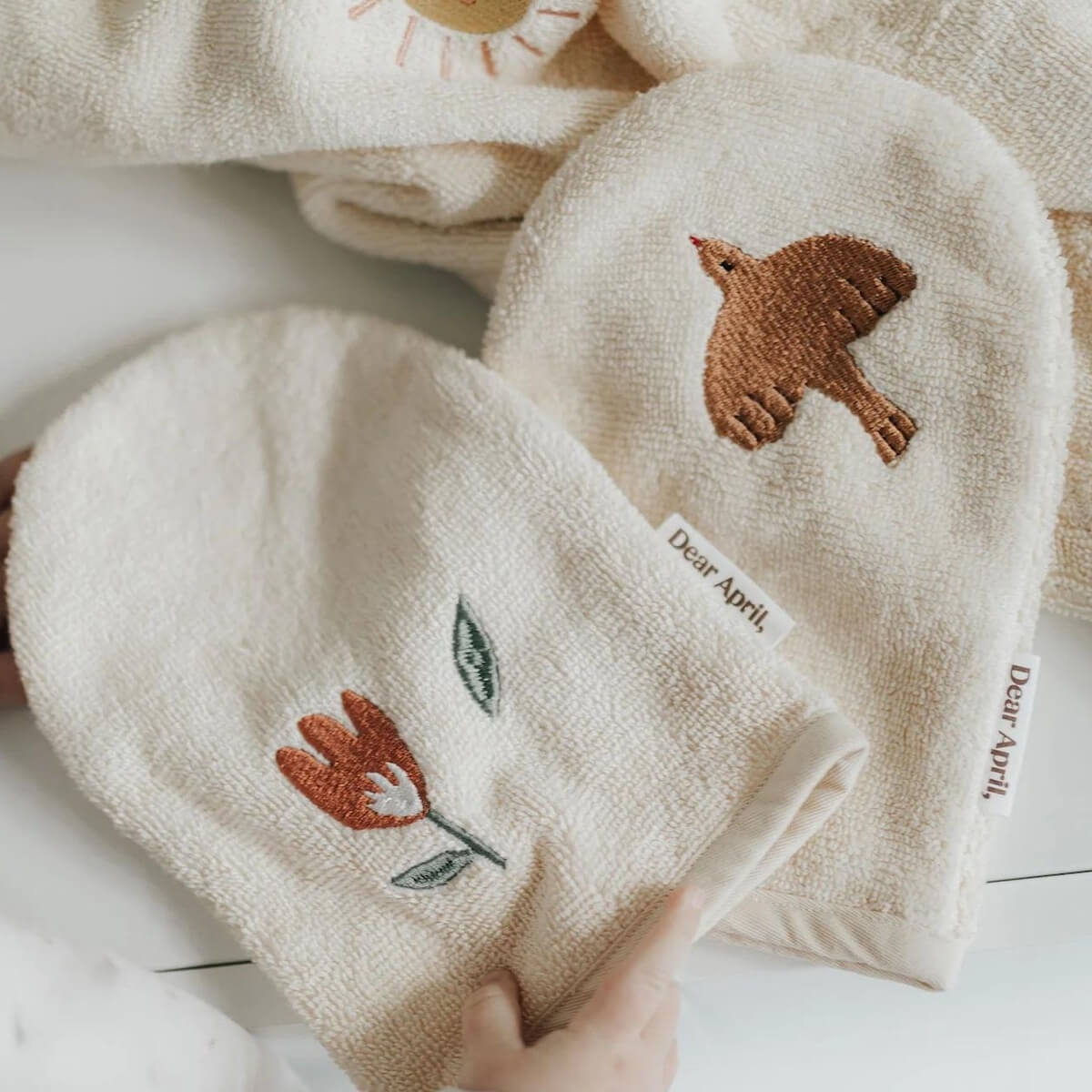 2 Waschhandschuhe 15x22cm PAW gestickt Terry Liebe April Harmonie