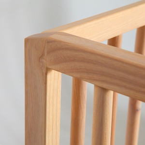 Babybett KERA in Buche mit Aufsatz Straight-Sockelfuß Bevel