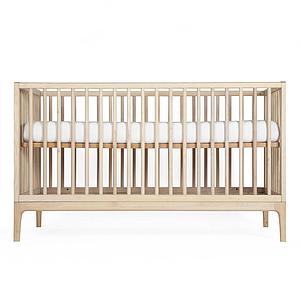 Babybett KERA in Esche mit Aufsatz Straight-Sockelfuß Curve