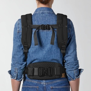 Babytrage COŸA Carrier urban Mobility Cybex negra