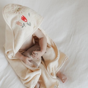 Badecape 85x85cm PETAL gestickt Terry Liebe April Harmonie