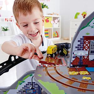 Bahn MIGHTY MOUNTAIN MINE Hape
