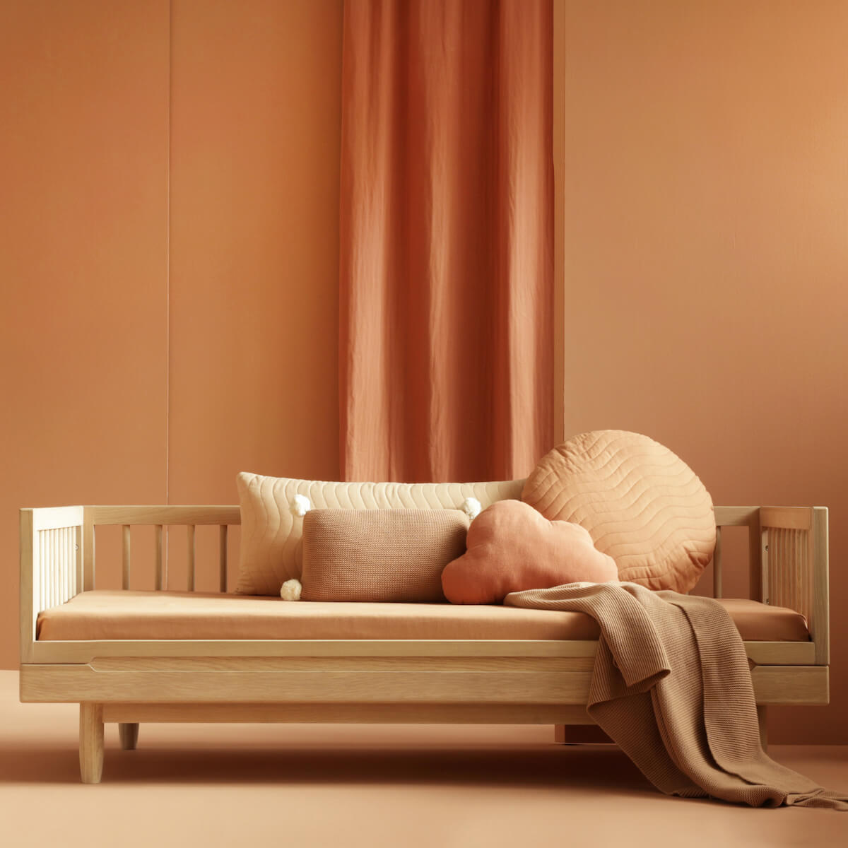 Bankbett 70x140cm PURE Nobodinoz massive Eiche