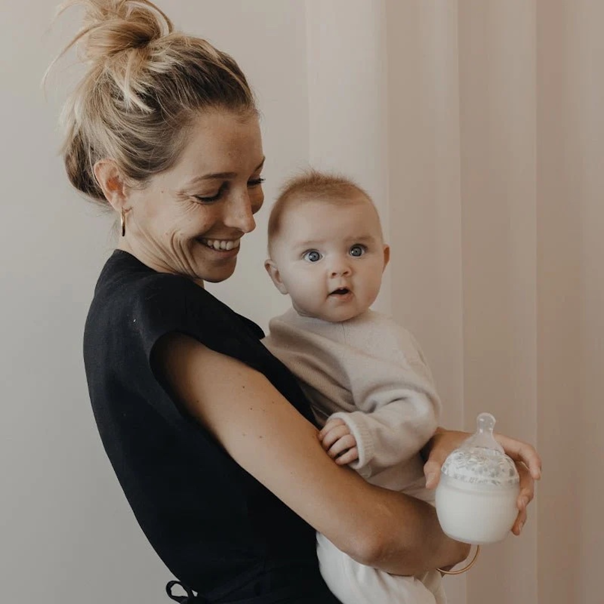 Biberón 240ml Elhée Mimosenfeld blau