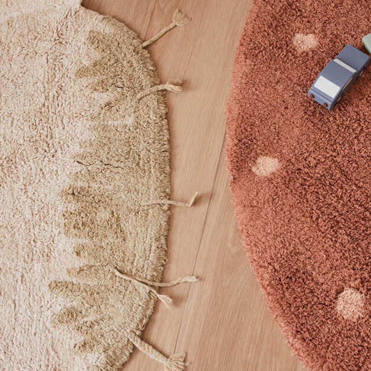 BOLETUS Lorena Canals Natural Olive Chestnut Ivory Teppich 120x120cm