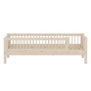 Cama CLASSIC madera maciza de pino barandillas de seguridad minimistas de estética escandinava FLEXA