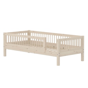 Cama CLASSIC madera maciza de pino barandillas de seguridad minimistas de estética escandinava FLEXA