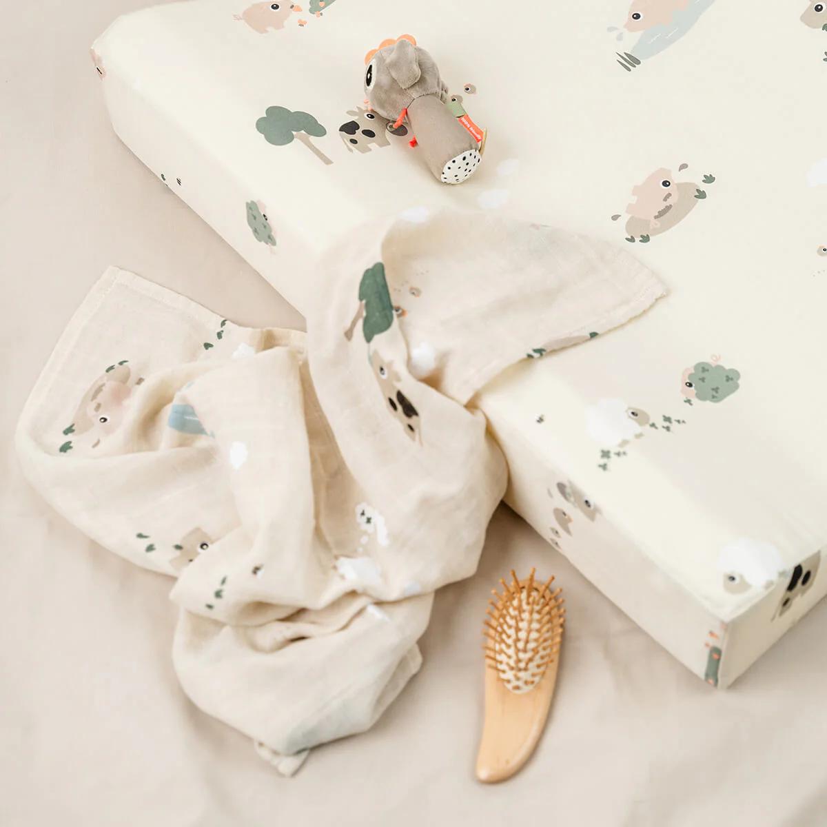 Changing pad Tiny farm Done by deer Sand