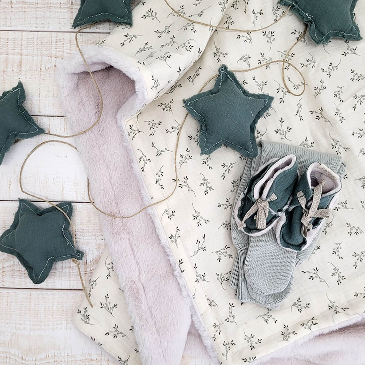 Decke POLAIRE XL Babyshower olive bloom