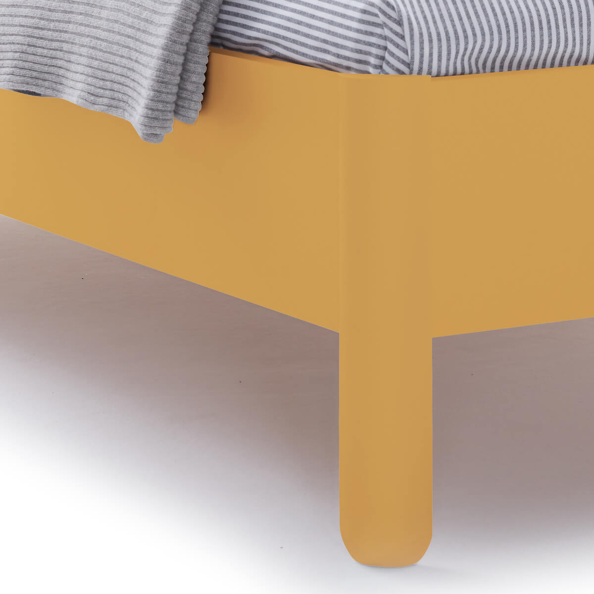 Einzelbett mit Kopfteil 120x200cm NAIT Müller Small Living Bambustiefgelb