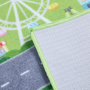 Eisenbahn-Spielteppich Hape