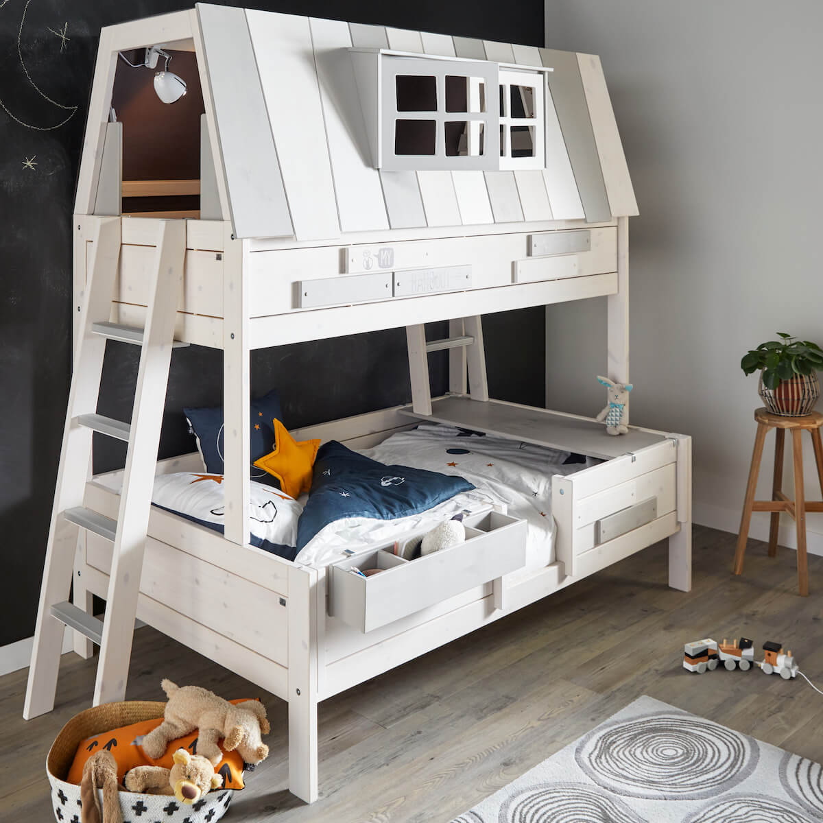 Etagenbett 140x200cm Außenleiter Lattenrost LUXE HANGOUT Lifetime whitewash