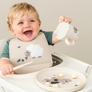 Foodie plate Tiny farm Done by deer Sand