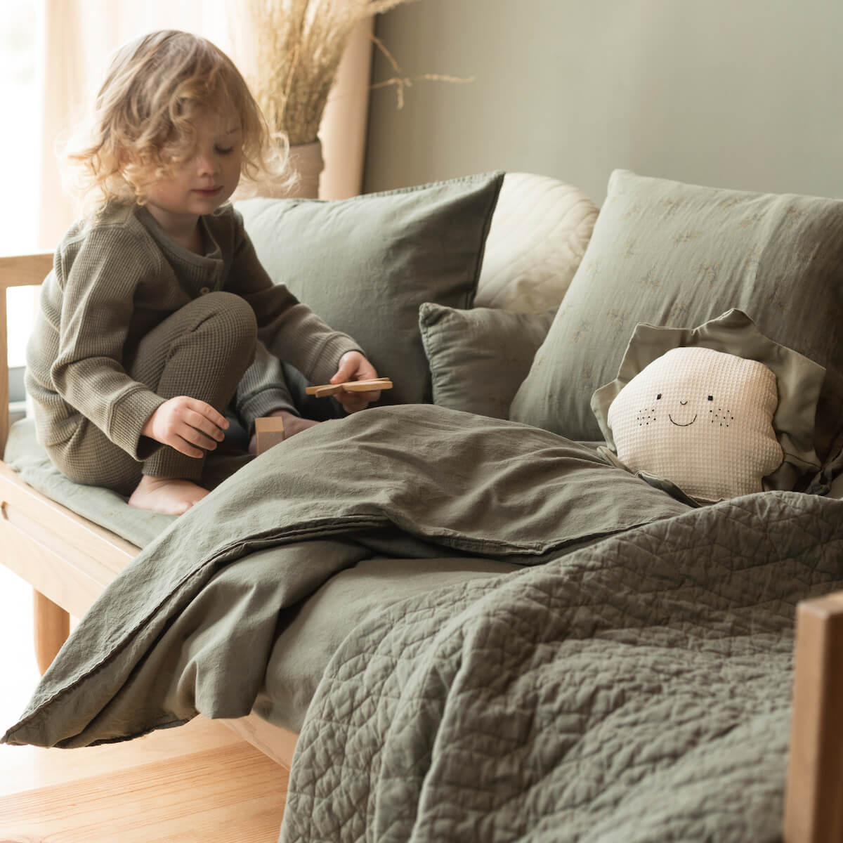 Gepolsterte Decke 100x135cm WABI SABI Nobodinoz Vetiver