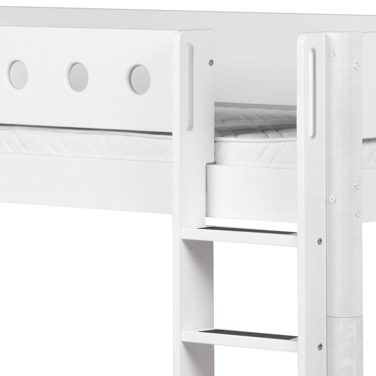 Halbhohes Bett mitwachsend 90x200cm mit gerader Leiter-Rutsche WHITE Flexa weiß-weiß