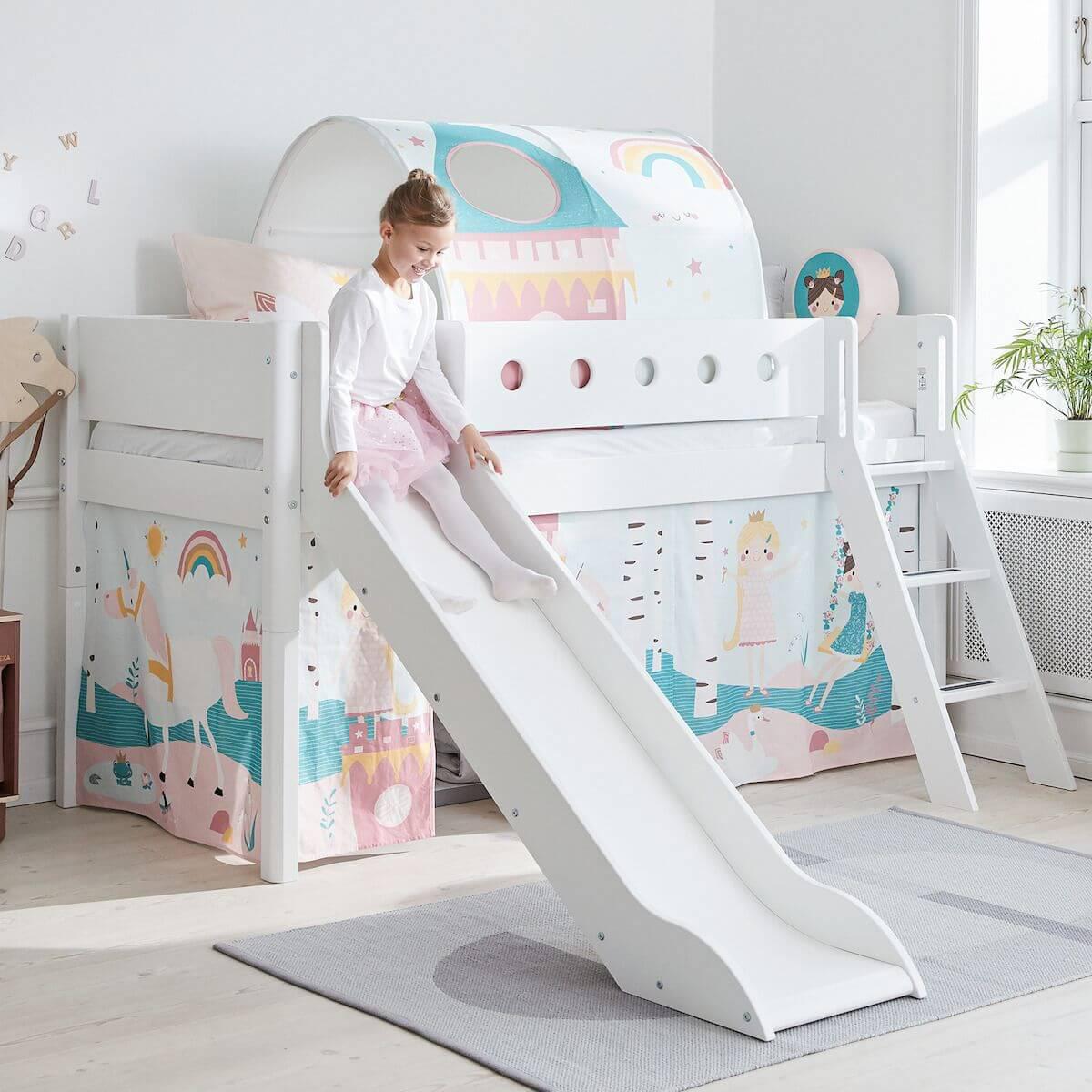 Halbhohes Bett mitwachsend 90x200cm mit gerader Leiter-Rutsche WHITE Flexa weiß-weiß