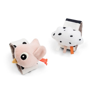 Handgelenk-Rassel-Set 2er-Pack Glückliche Wolken Powder Done by Deer