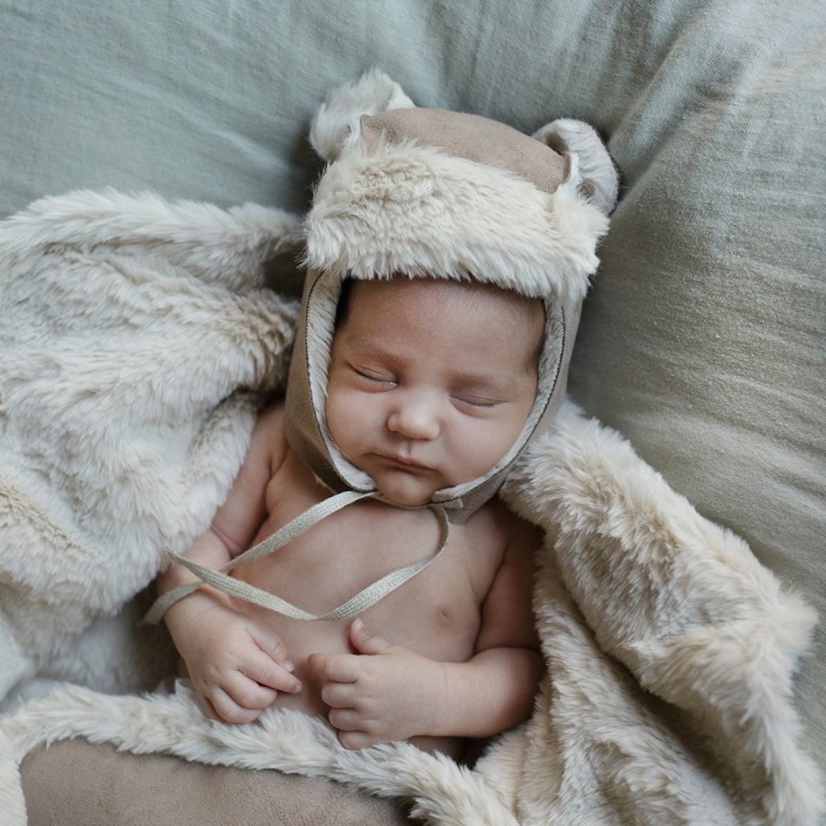 Haube TEDDY T1 ESKIMO Babyshower Wildleder Mandel