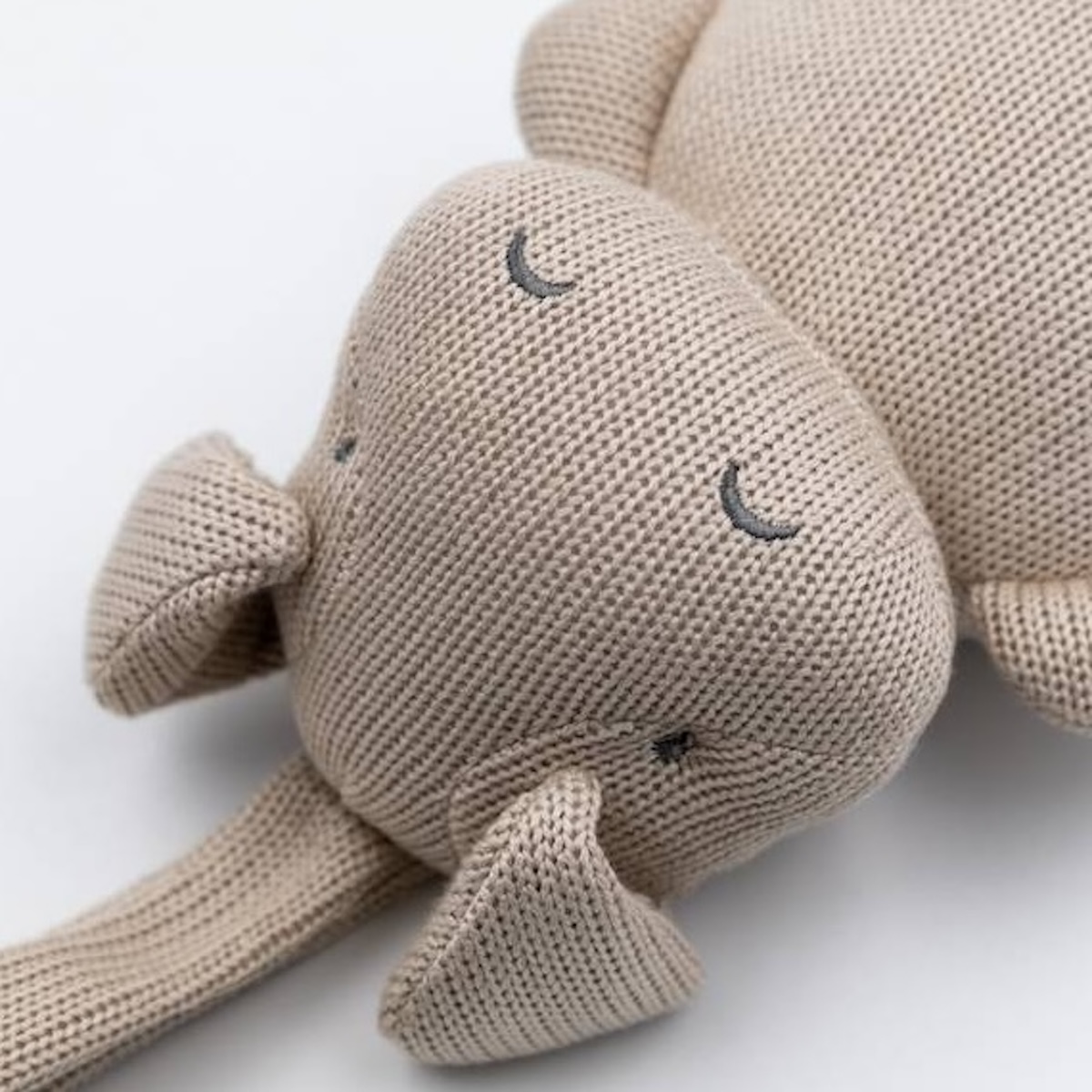 HIPPO Hängespielzeug Bamboom oyster sand