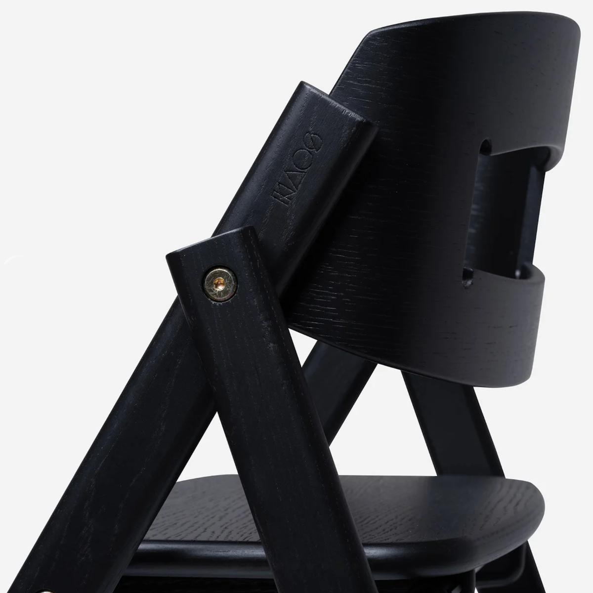 Hochstuhl aus natürlicher Eiche KLAPP Kaos schwarzer