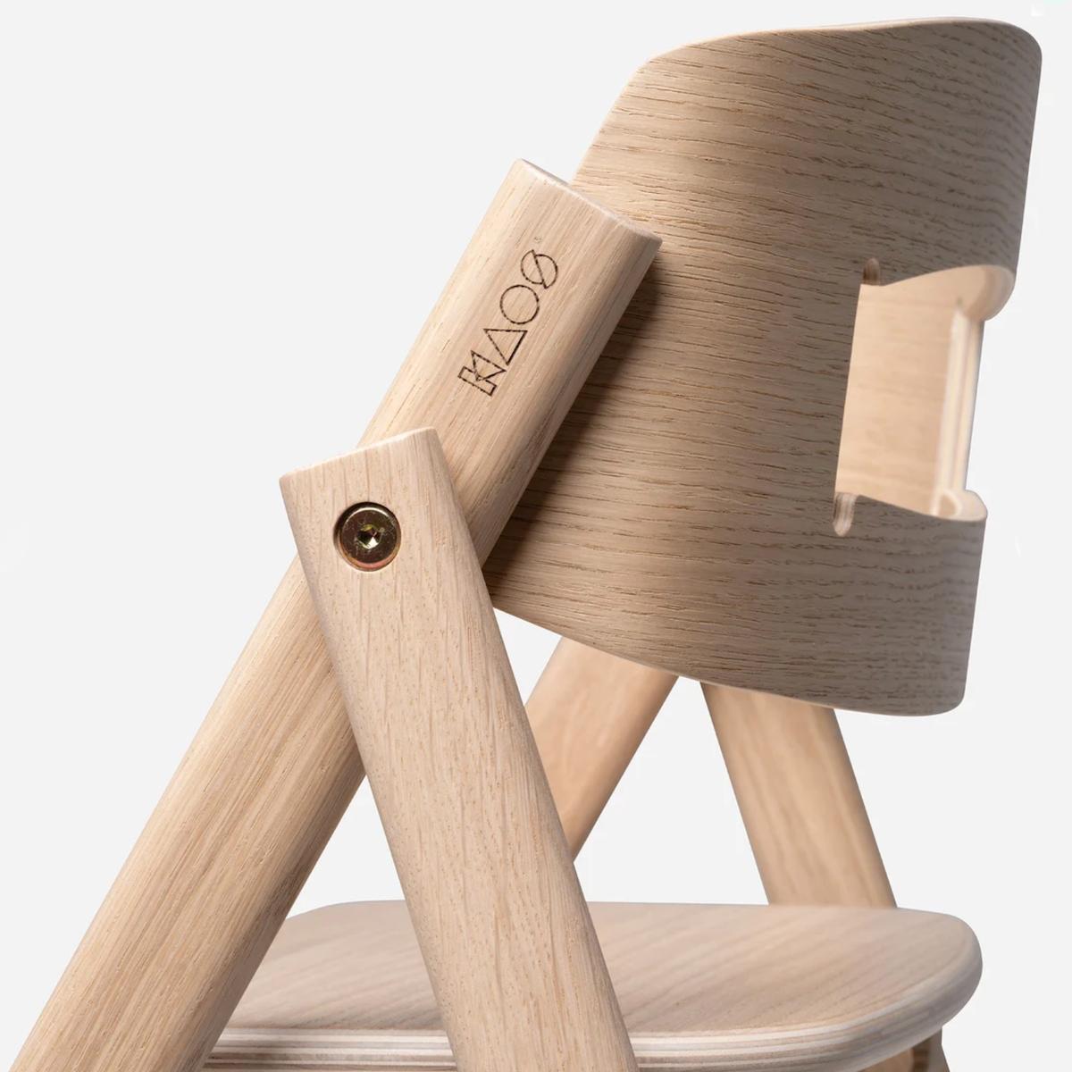 Hochstuhl aus natürlicher Eiche KLAPP Kaos