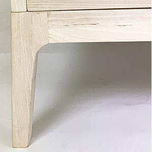 Juniorbett KERA in Esche mit Sockelfuß Pure