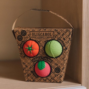 Kauspielzeug Gemüsesalat-Sensory-Ball Oli and Carol