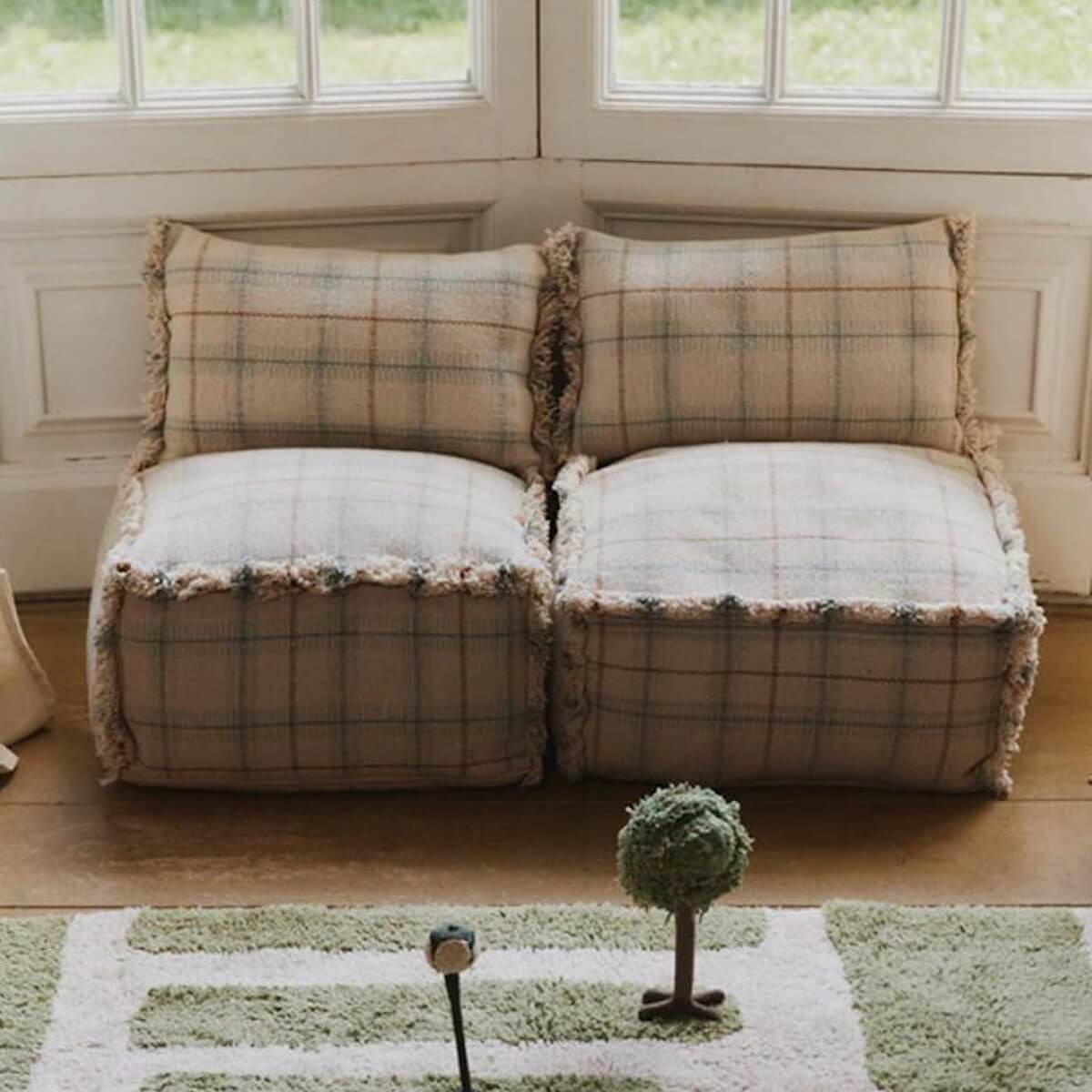 Kissen 25x40cm HANDLOOM Wouf wouf Lorena Canals blue sage