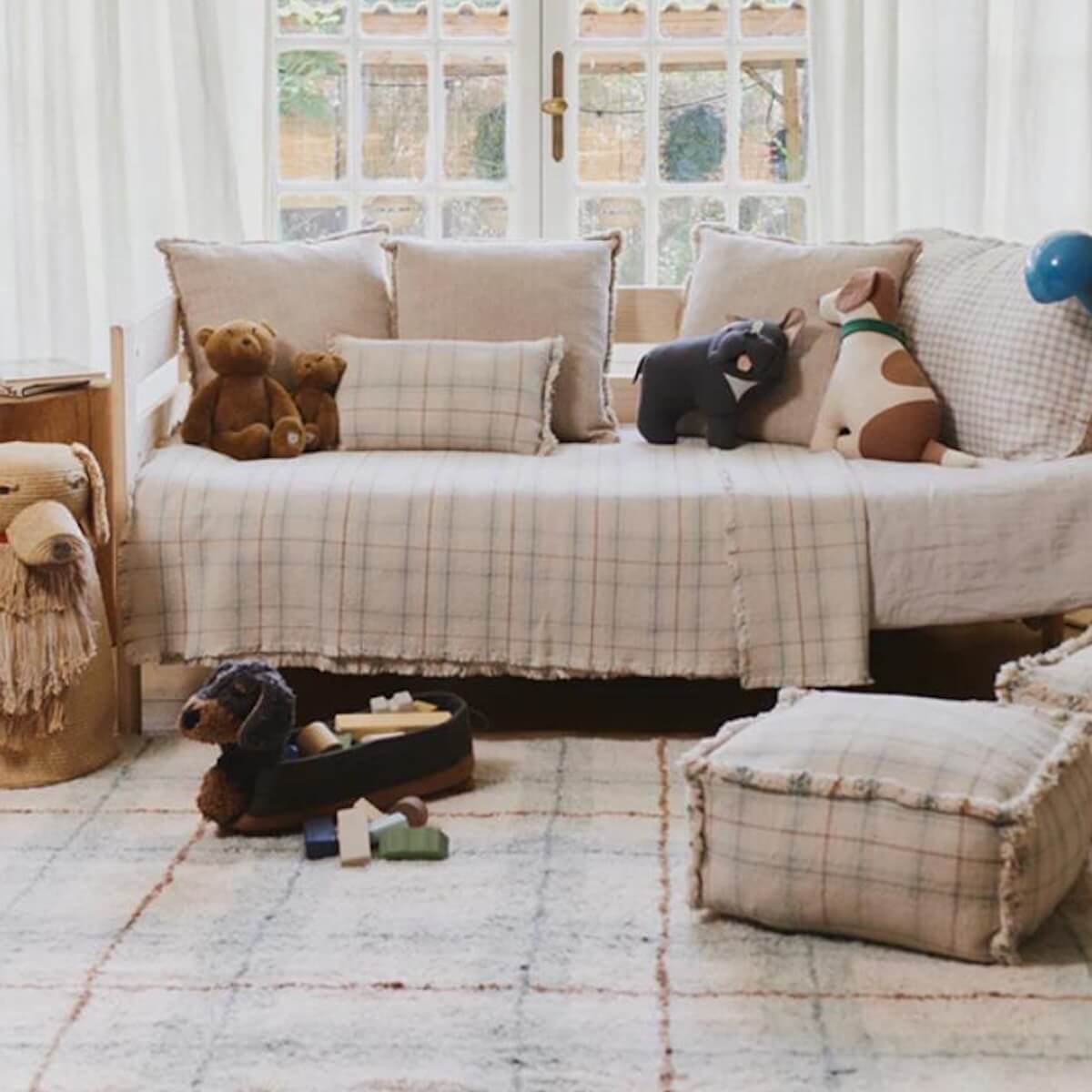 Kissen 25x40cm HANDLOOM Wouf wouf Lorena Canals blue sage