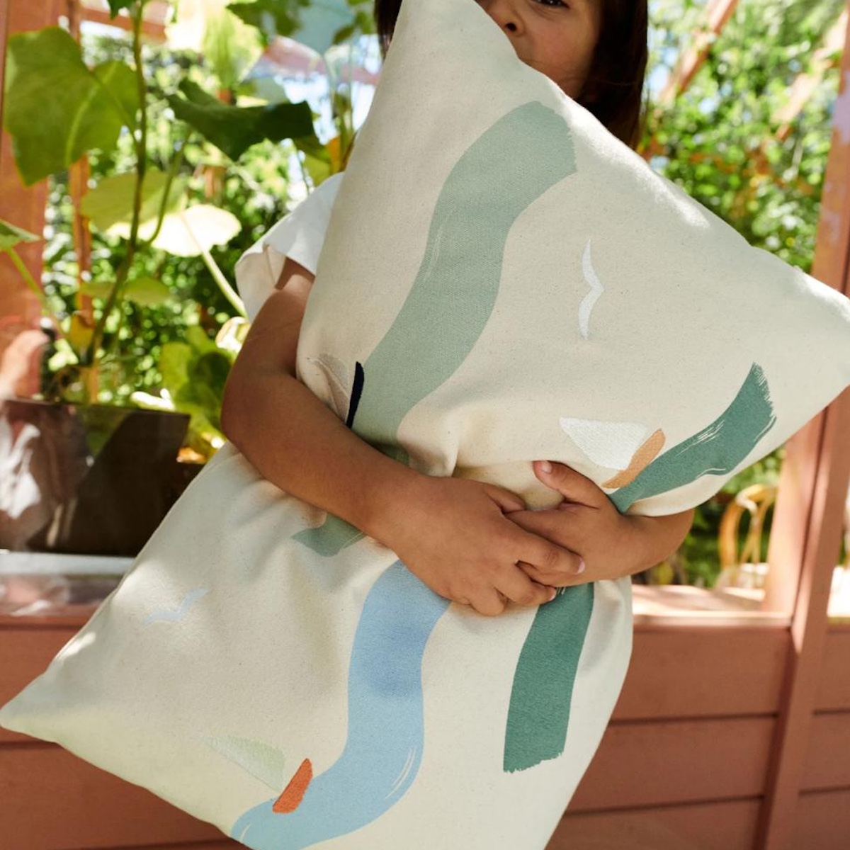 Kissen mit Stickerei 40x60cm CINNA Dear April Big Waves