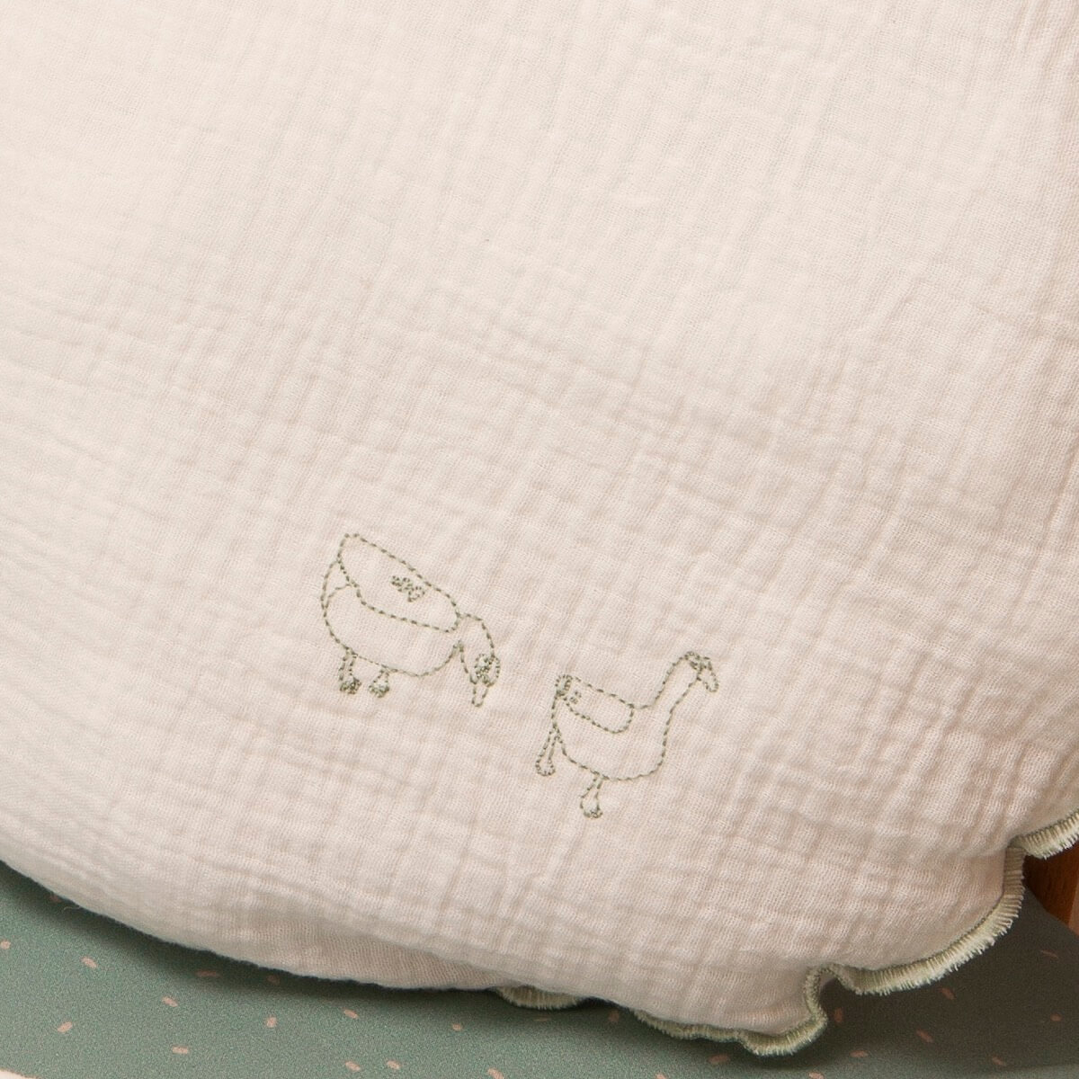 Kissen rund Mulltuchstoff DUCKS bestickt blau 30cm