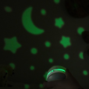 Lamparita quitamiedos PIXIE TORCH Béaba verde