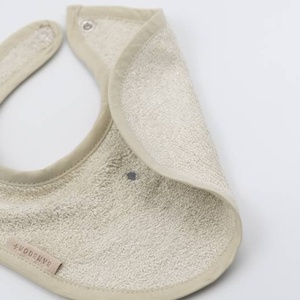 Lätzchen Koala 25cm Bamboom oyser grau