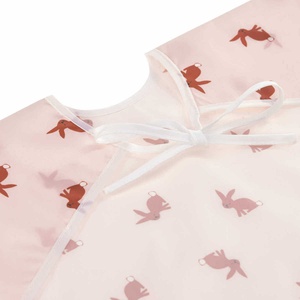 Lätzchen mit langen Ärmeln 2-tlg. ass. Kleiner Waldhase Laessig