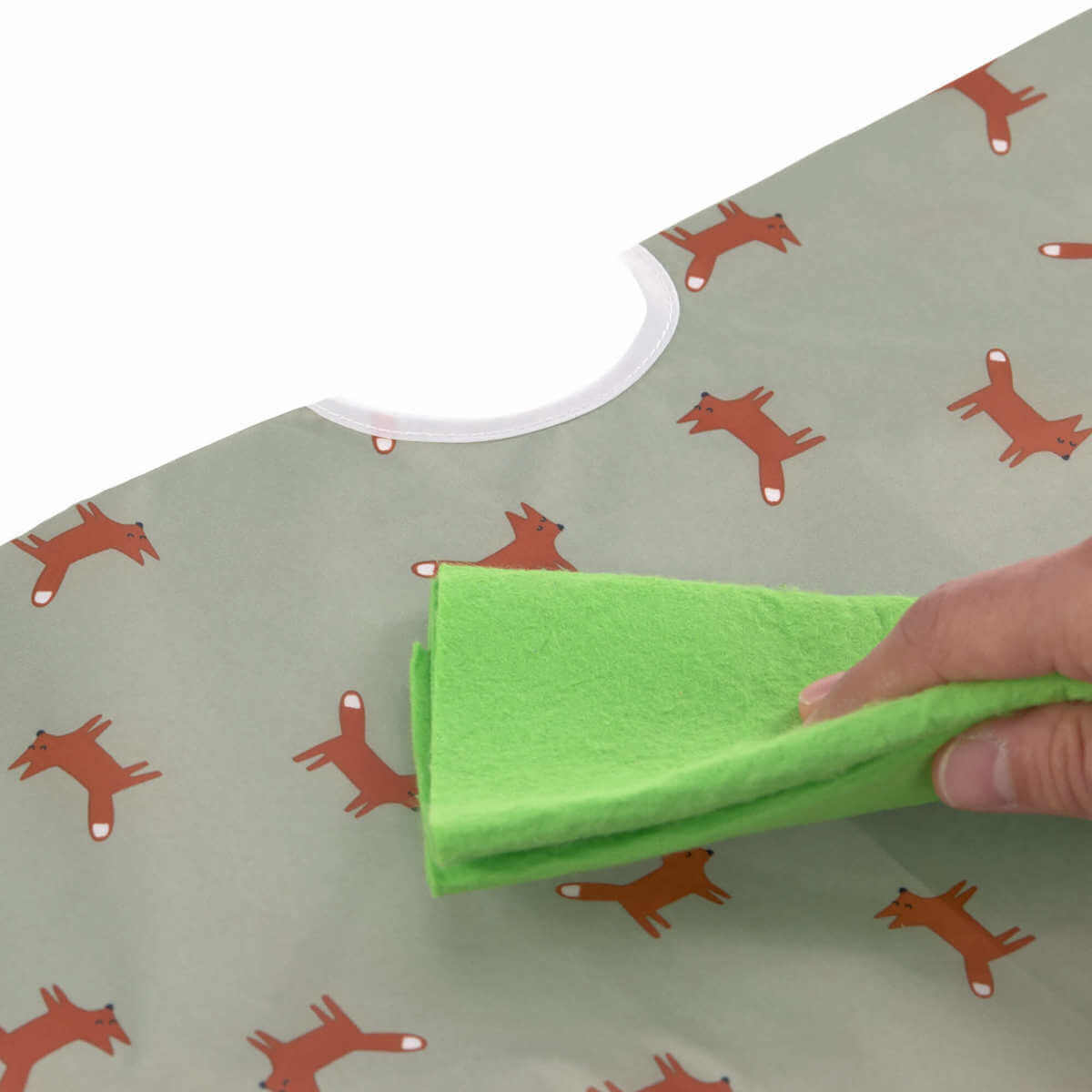 Lätzchen mit langen Ärmeln 2tlg. ass. Kleiner Waldfuchs Laessig