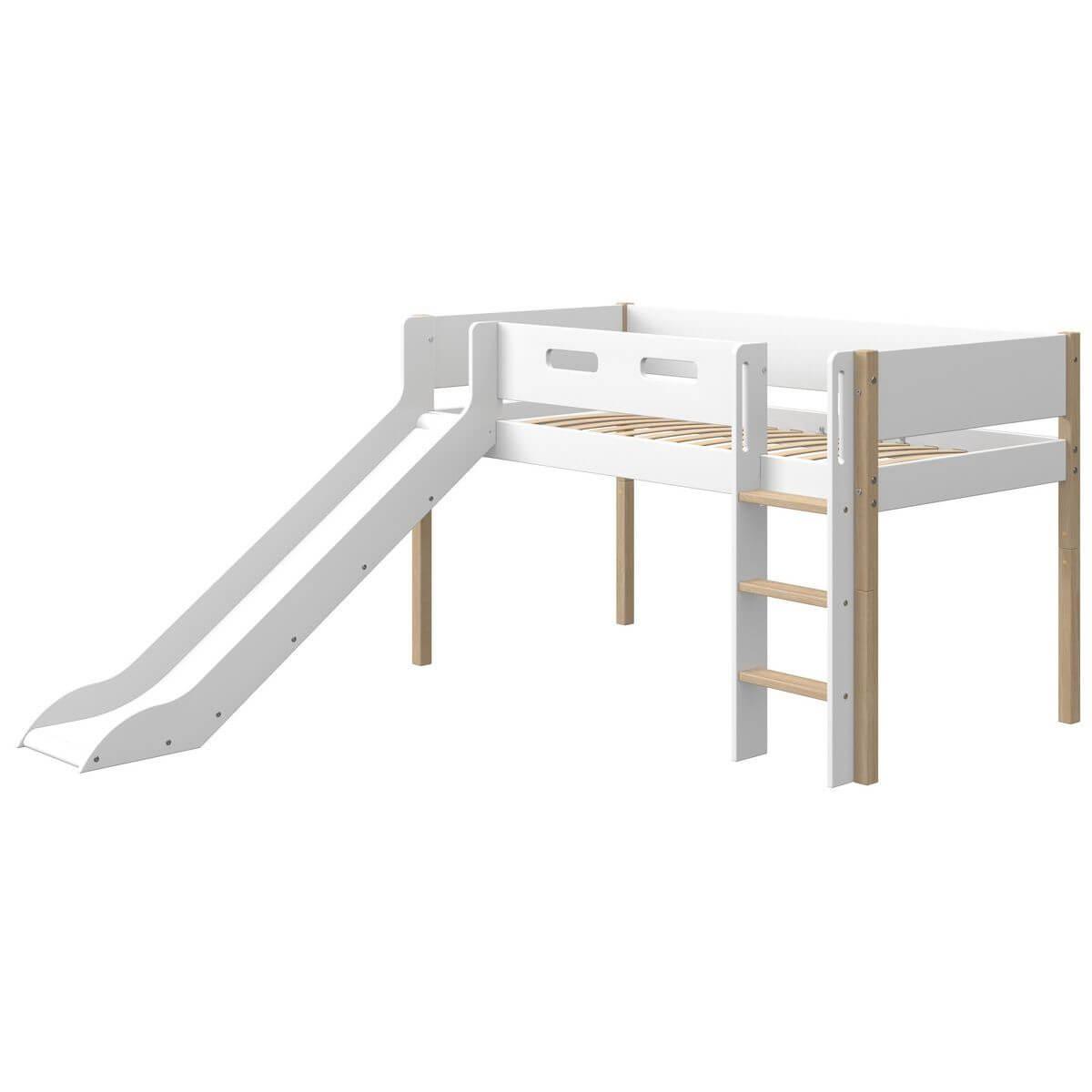 Mittelhohes Bett 200x90cm geneigte Leiterrutsche NOR Flexa Eiche-weiß