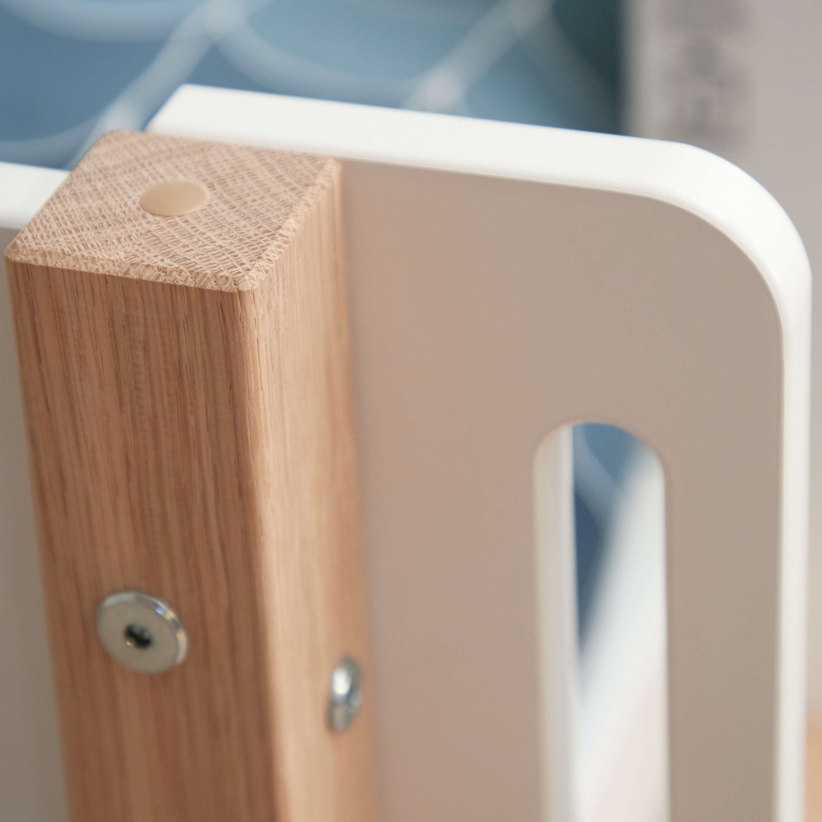 Mittelhohes Bett 90x200cm gerade Leiter NOR Flexa Eiche-weiß