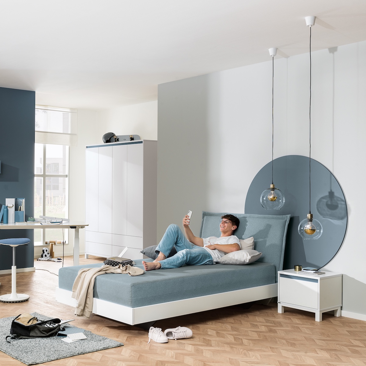 Nachttisch 1 Schublade OLLI Paid weiß blau matt