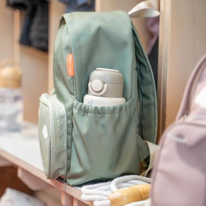 PLAYGROUND 7,5l Rucksack Done by deer grün