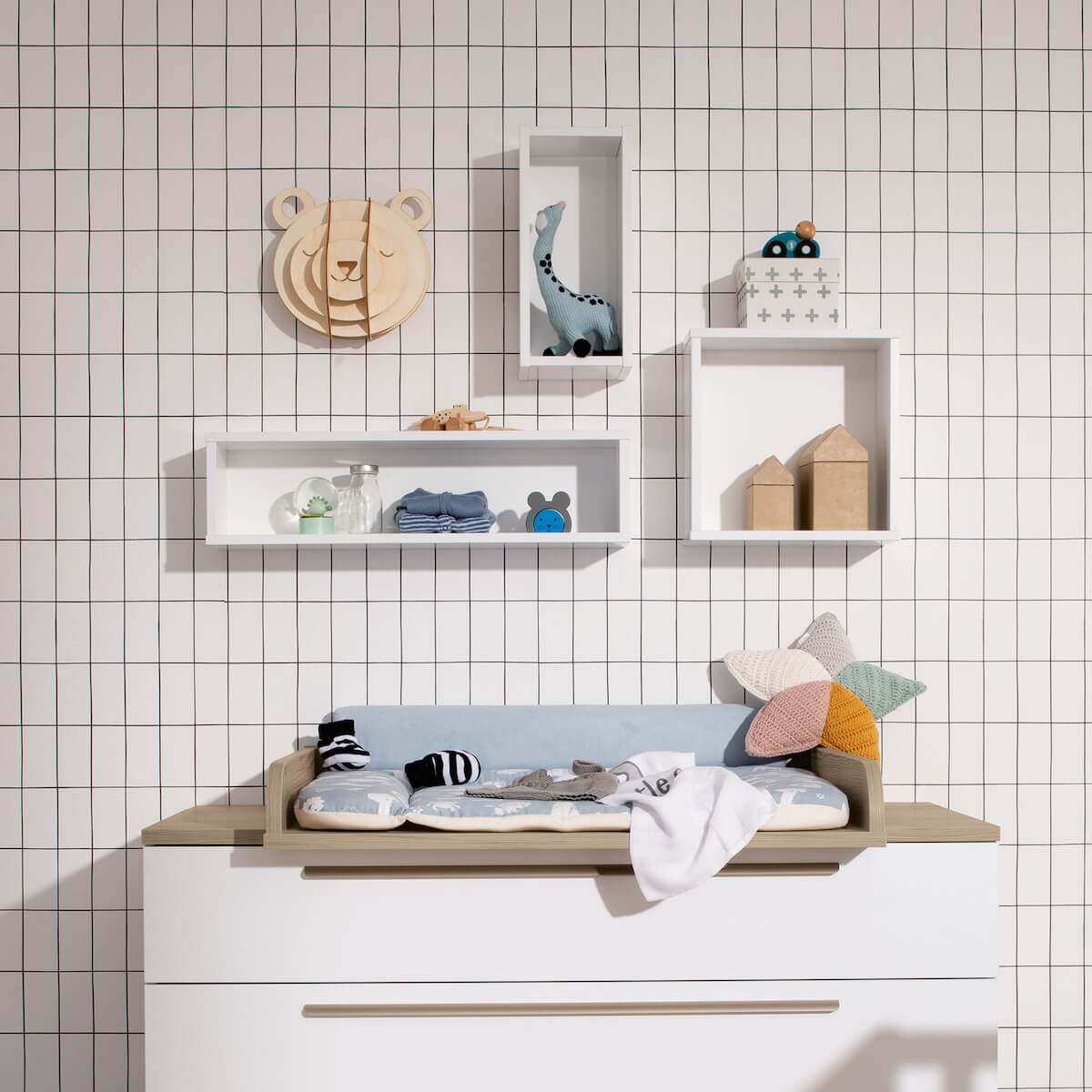 Quadratische Wandbox Paidi weiß