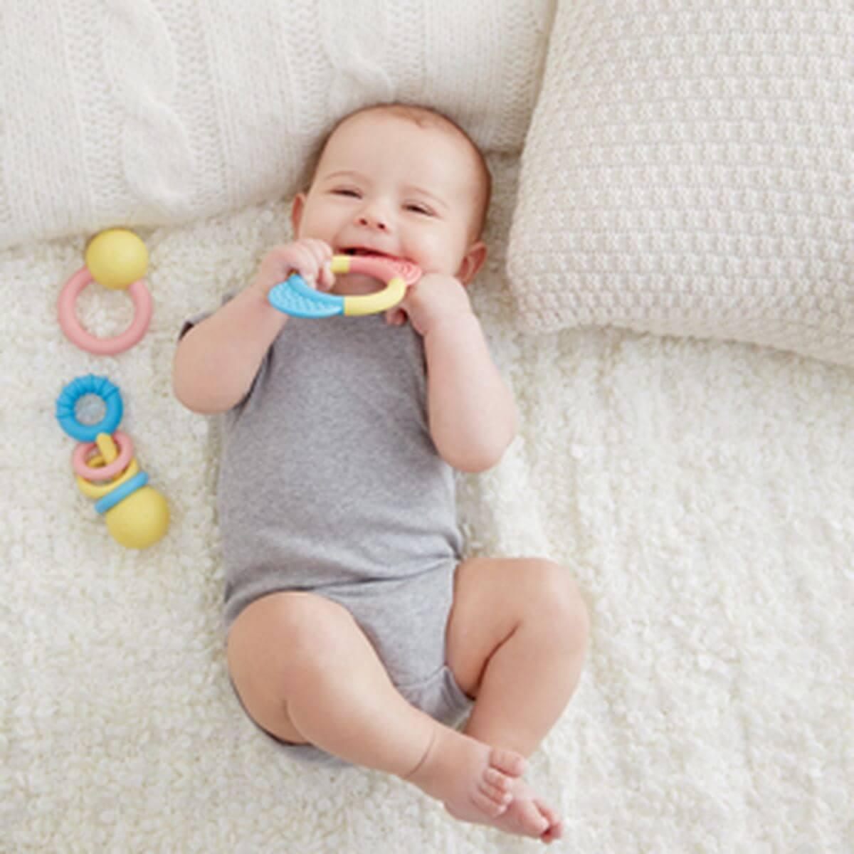 Rassel und Beissring Set Hape