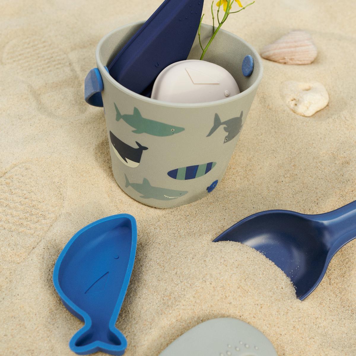 Sandspielzeug-Set GILMA Liewood Shark Dove blue