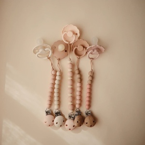 Schnullerkette LUNA Mushie Blush