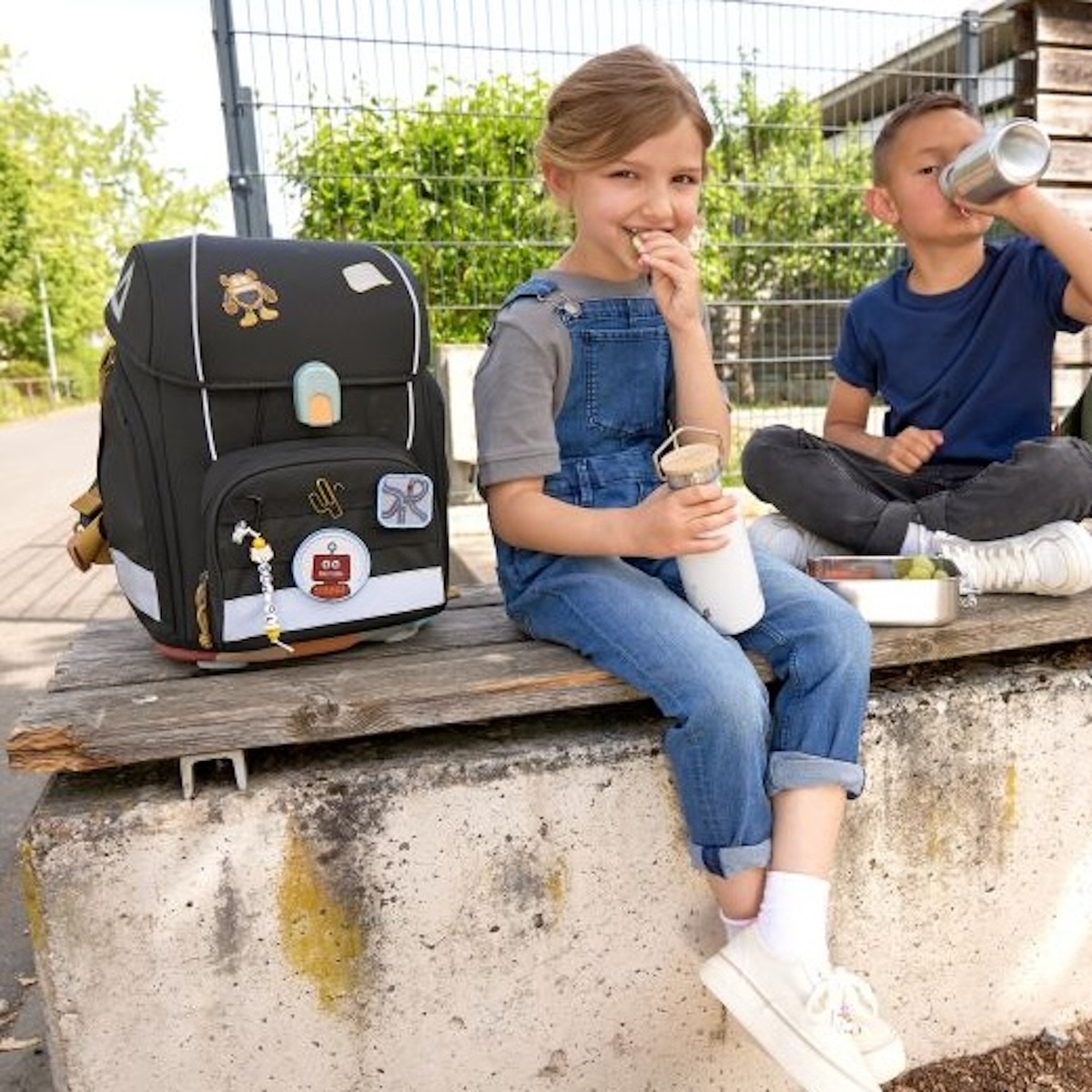 School Set Boxy Unique Laessig black