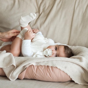 Silikonschnuller 3M+ BINKY BLOOM Elodie vanilla white