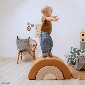 Spielkissen MILO Charlie Crane Kamel