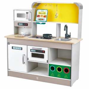 Spielküche Deluxe mit Mikrowelle Hape