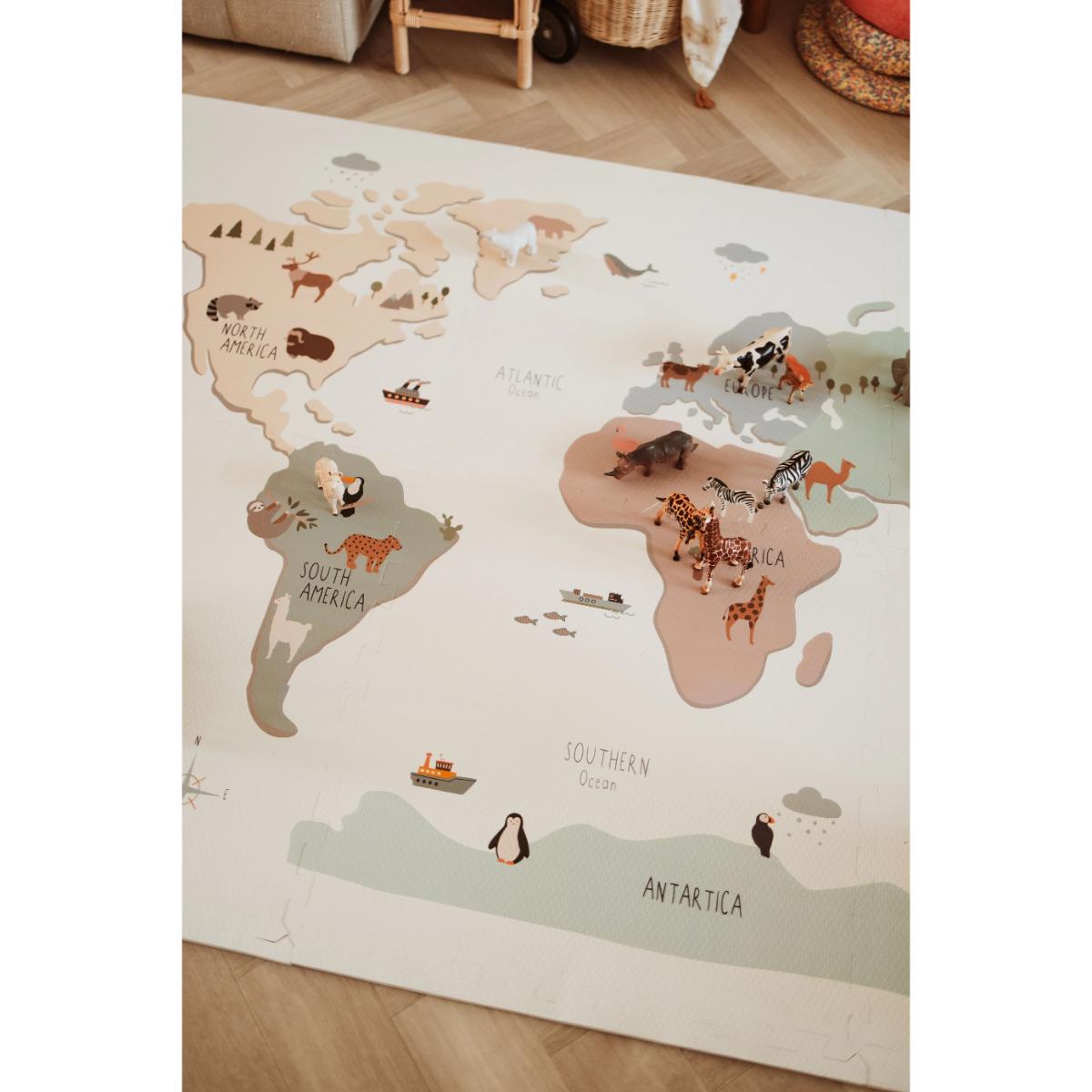 Spielmatte 120x180cm EEVAA WORLDMAP COLOUR Play&go