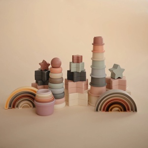 Stapelbecher Mushie Forrest